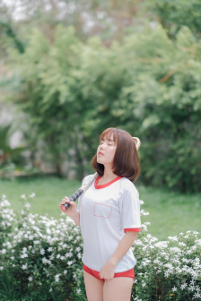 动漫人物开襟衣服网站