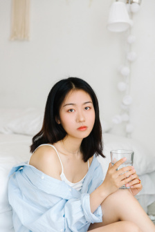 国产 美女